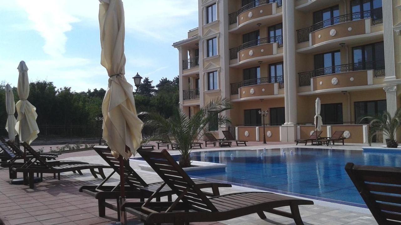 Flora Beach Private Aparthotel Pomorie Ngoại thất bức ảnh