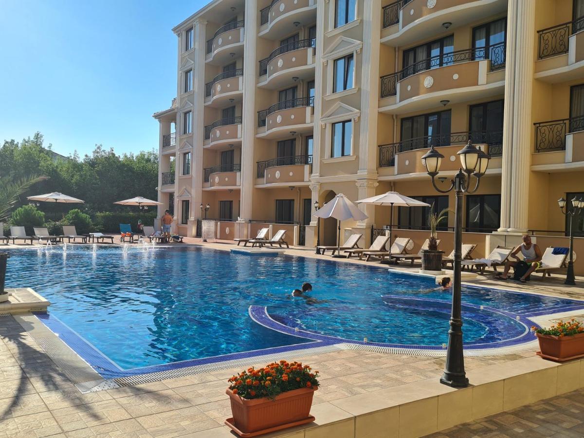 Flora Beach Private Aparthotel Pomorie Ngoại thất bức ảnh